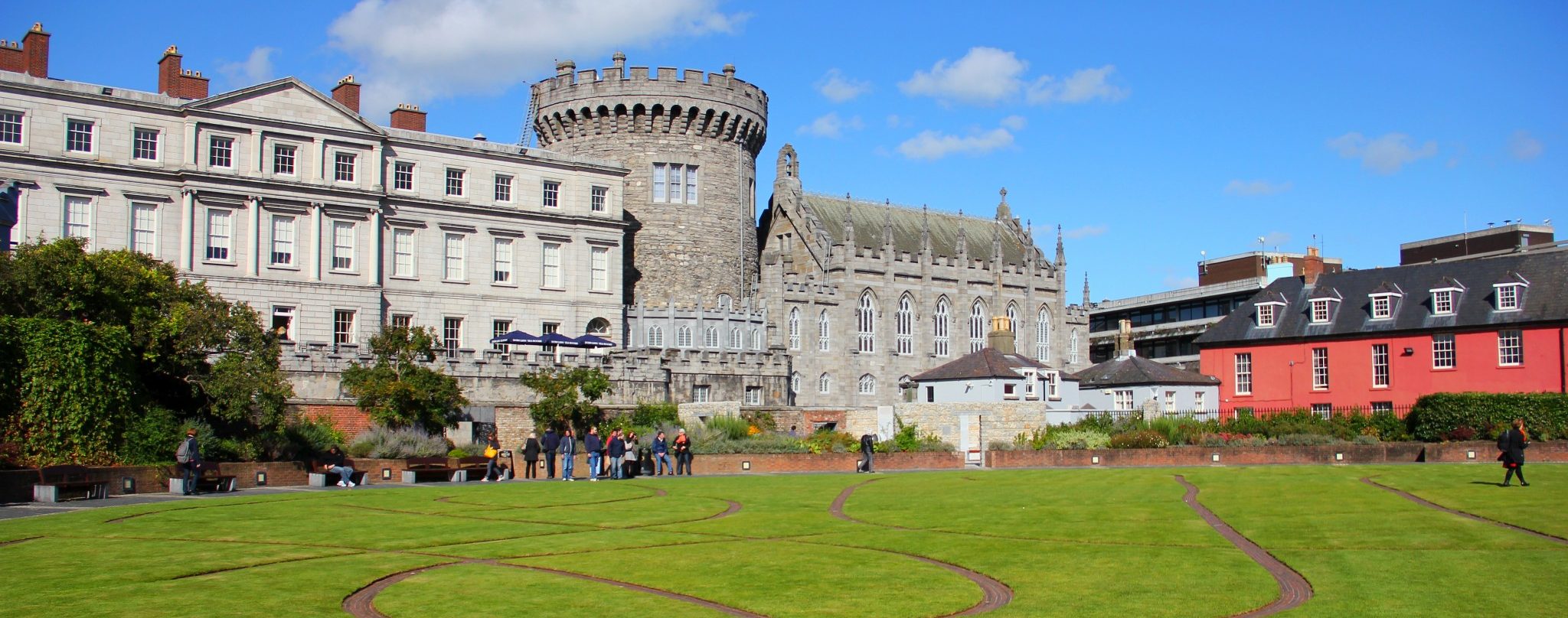 The_Dubhlinn_Gardens_Dublin_Castle_01