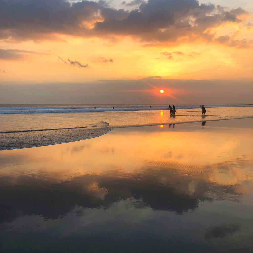 sunset-kuta - ViajarSolo Blog