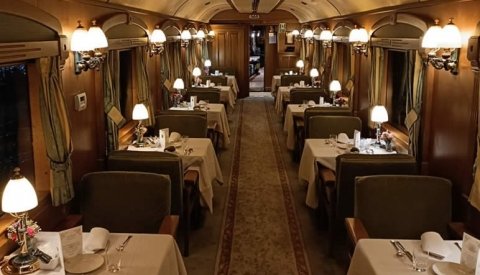 En Tren de lujo por la Costa Verde