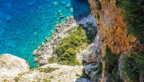 Creta exclusivo singles