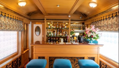 En tren de lujo por India