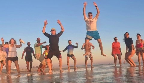 Nadar con delfines en libertad