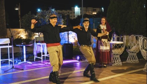 Creta exclusivo singles