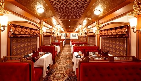 En tren de lujo por India