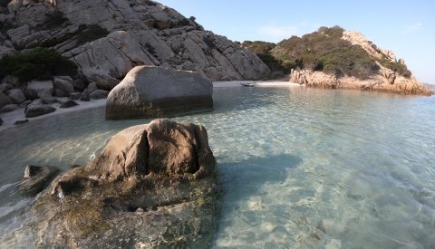 Bellezas de Cerdeña en Velero